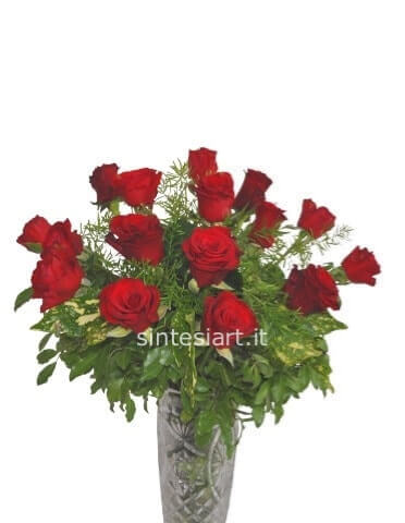 Bouquet di Rose Rosse con Verde Decorativo